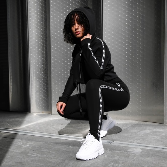 Meet your Posher, Mimi - Picture 1 of 1